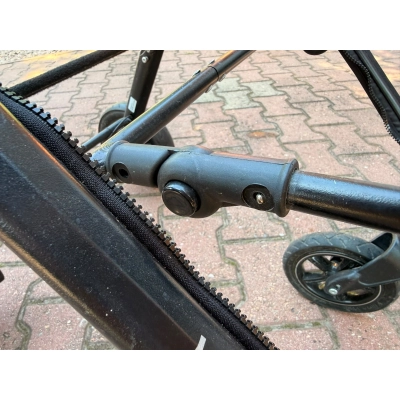 Oryginalny stelaż podnóżka z mechanizmem regulacji do wózka Baby Design Look Air – część używana